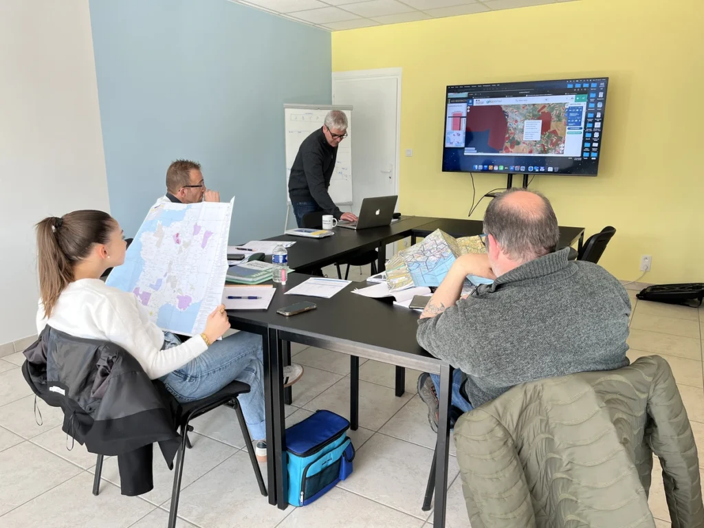 Pourquoi se former au pilotage de drone en catégorie spécifique